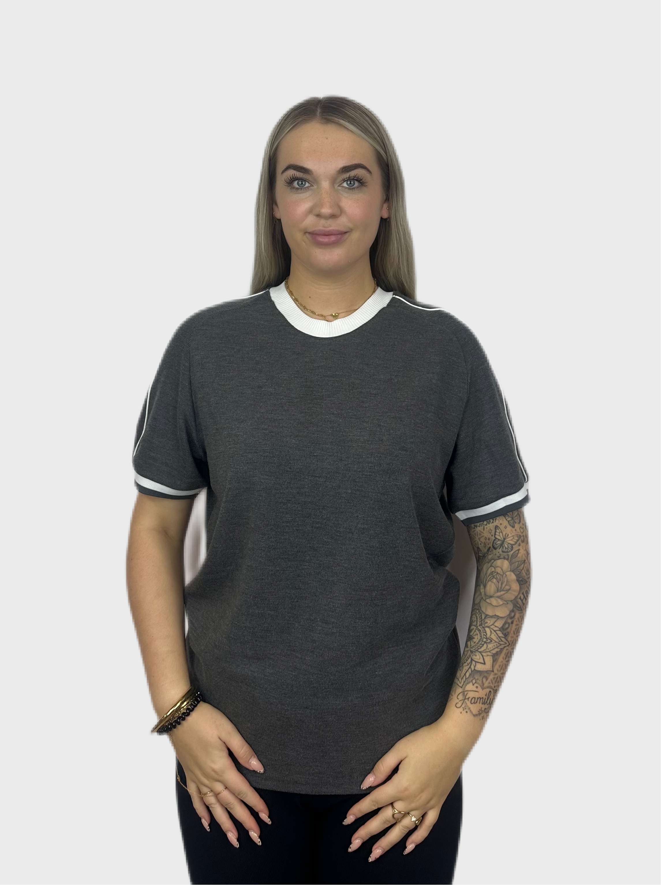 Basic Line T-Shirt - Grijs