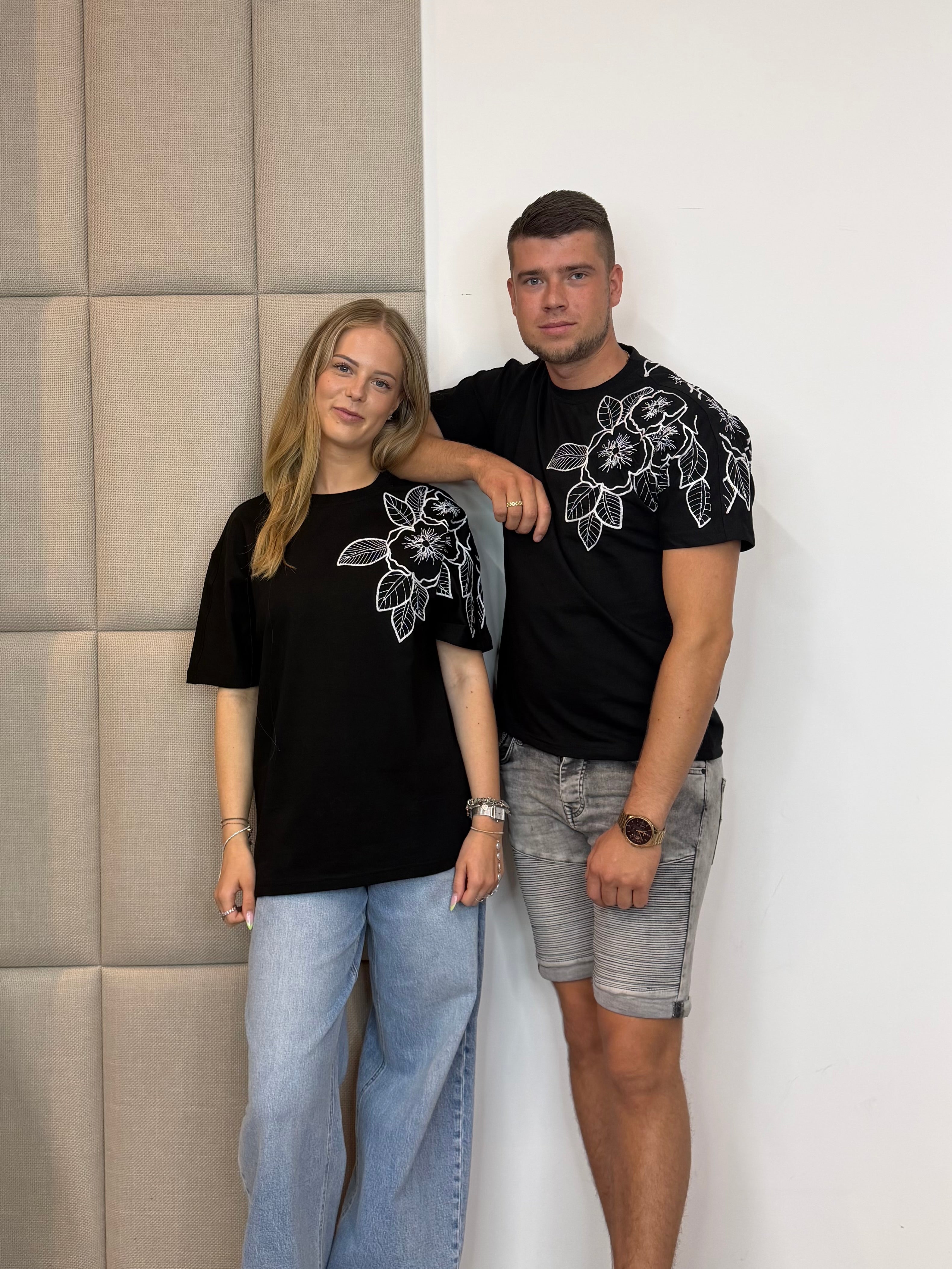 Big Flower T-Shirt - Zwart
