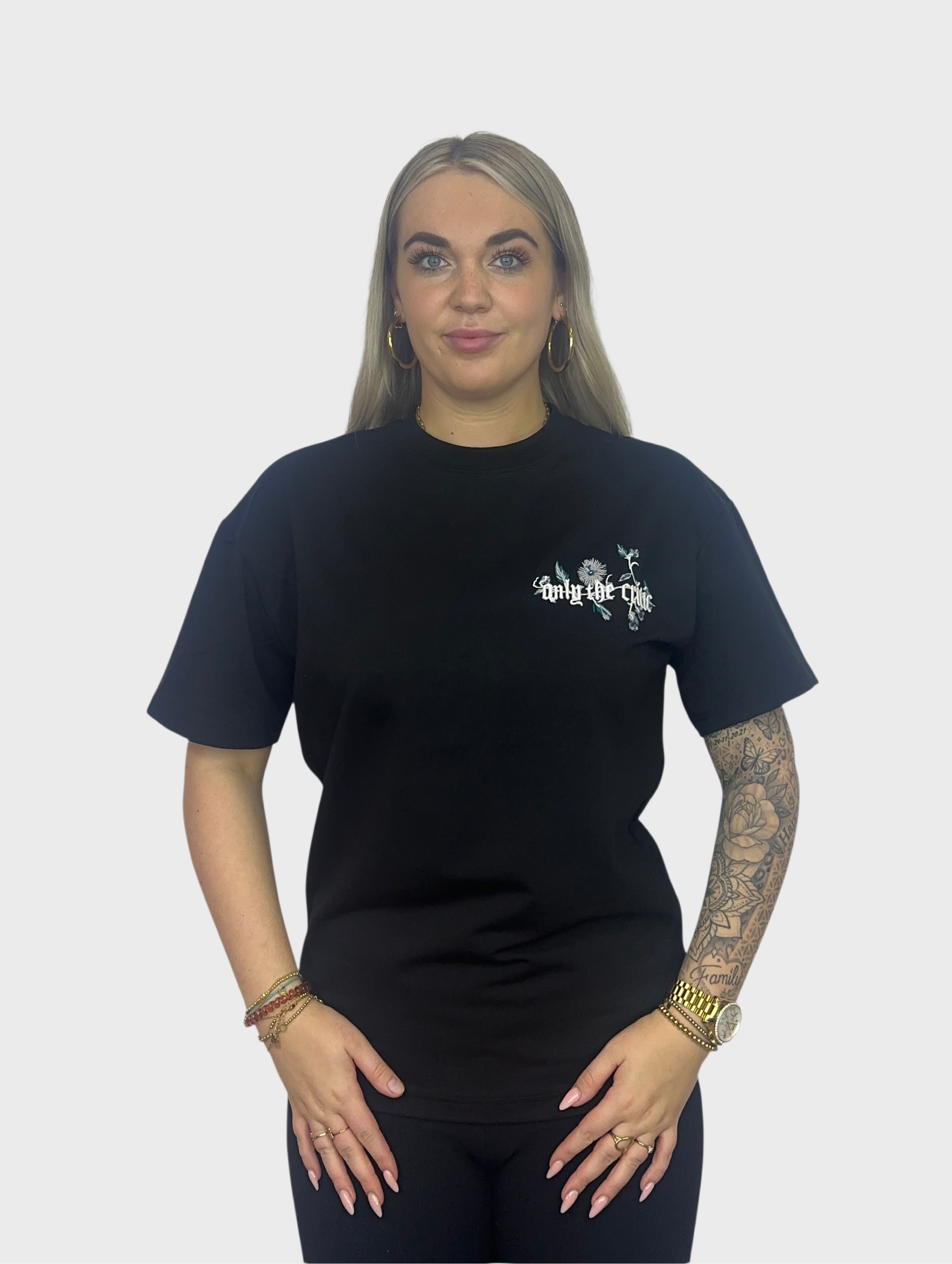 Only the Critic T-Shirt - Zwart
