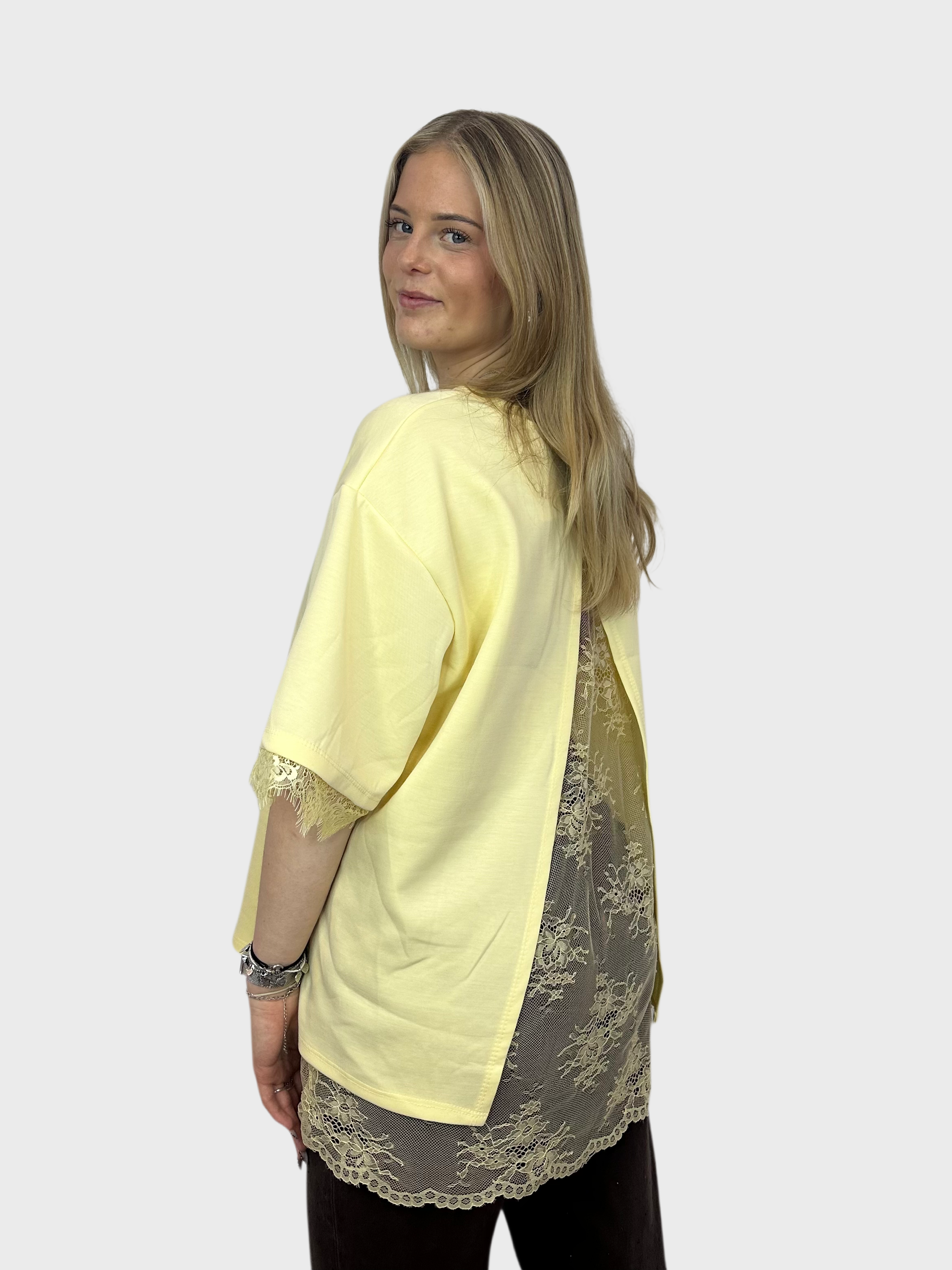 T-Shirt met Kanten Rug - Butter Yellow