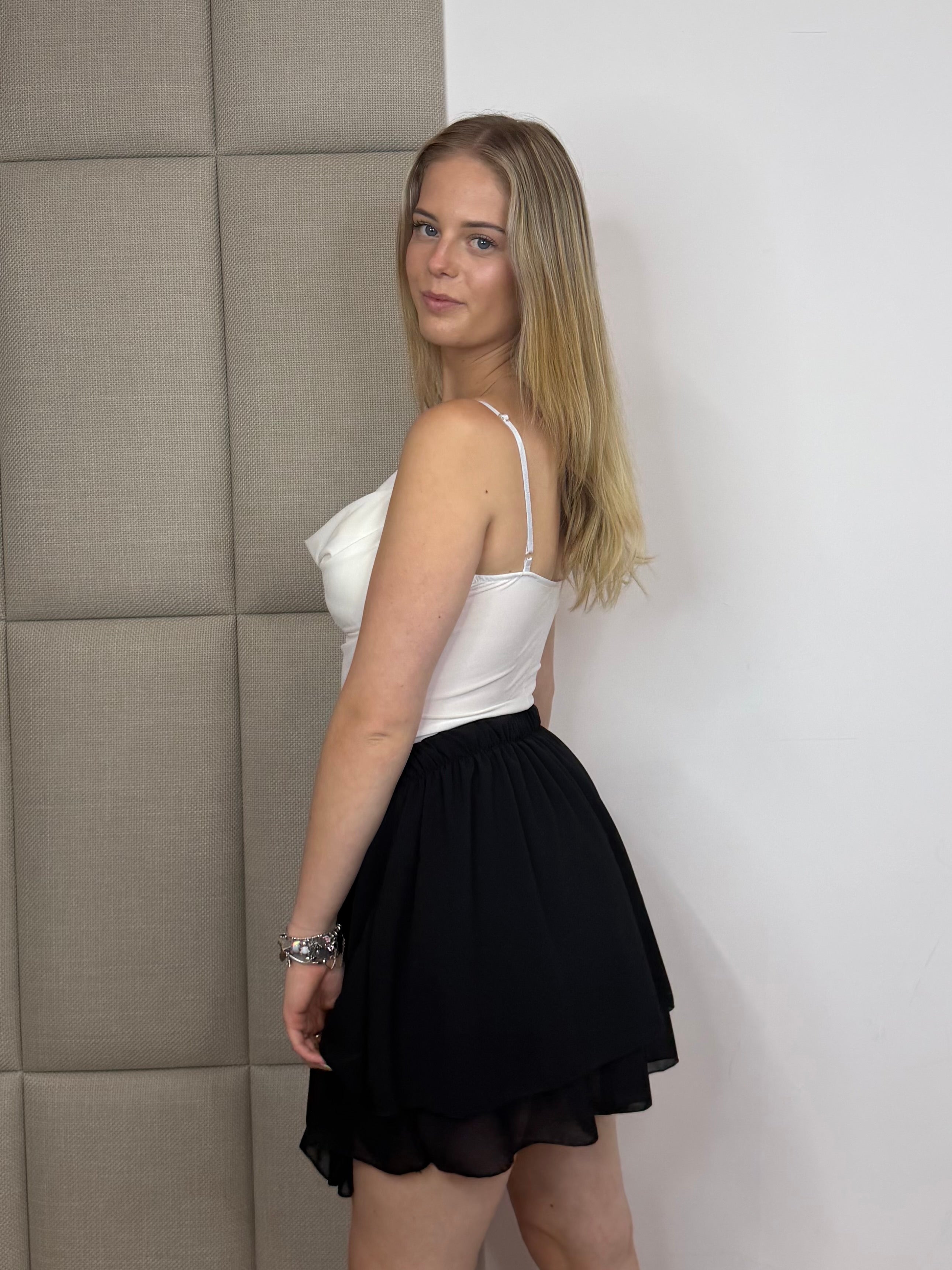 Esmee Rokje - Zwart