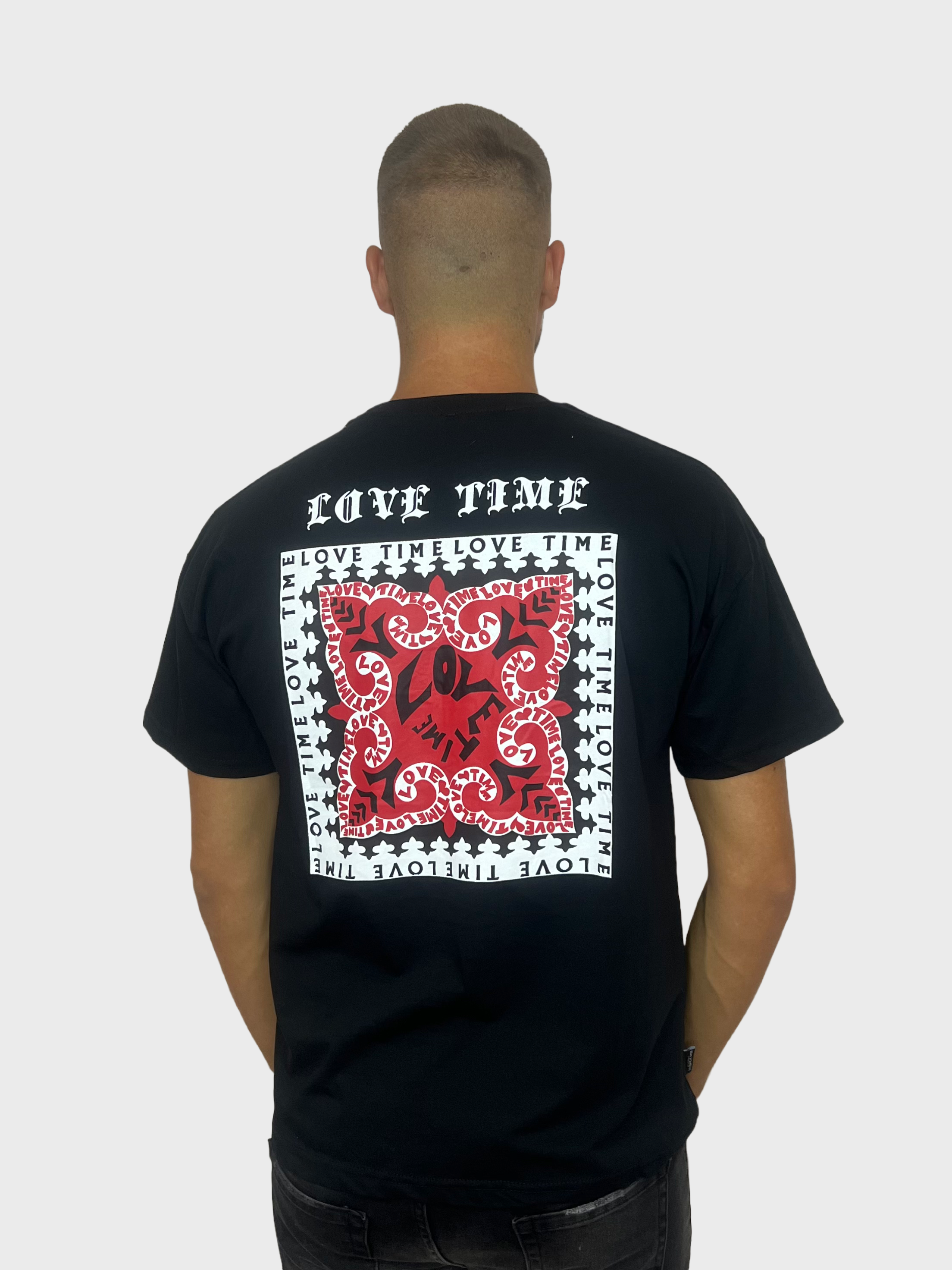 Love Time T-Shirt - Zwart