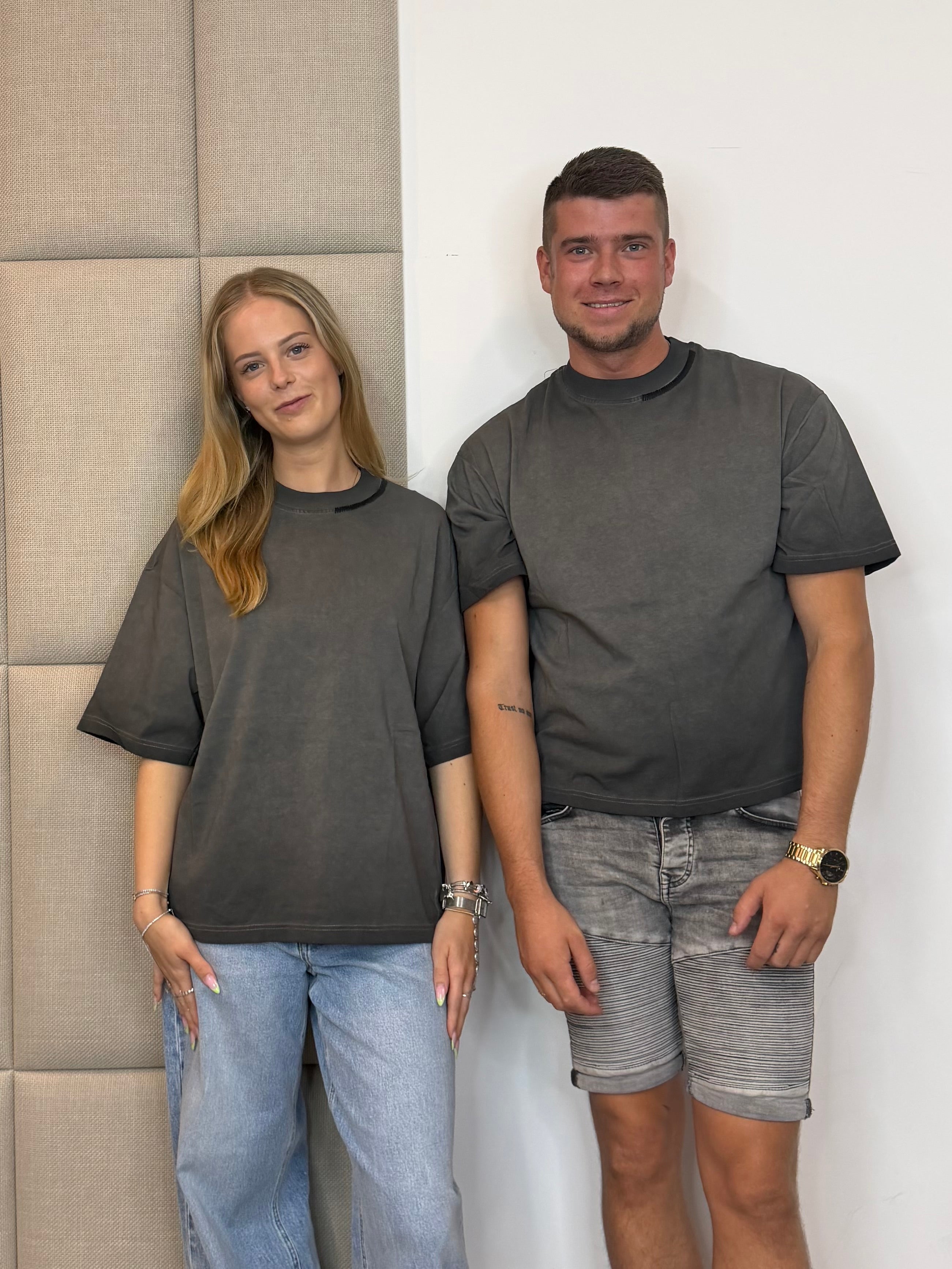 Classy T-Shirt - Donker Grijs