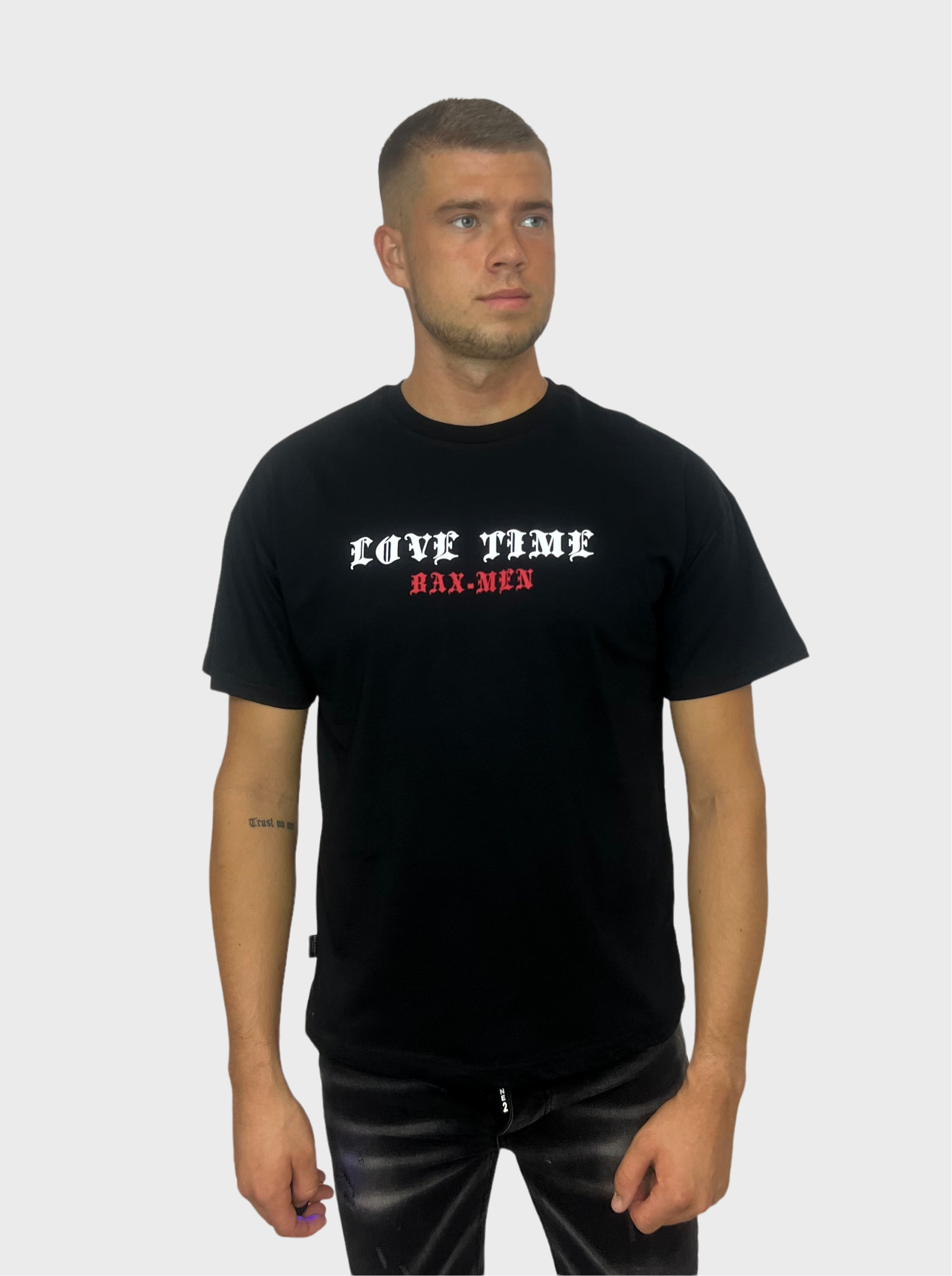 Love Time T-Shirt - Zwart