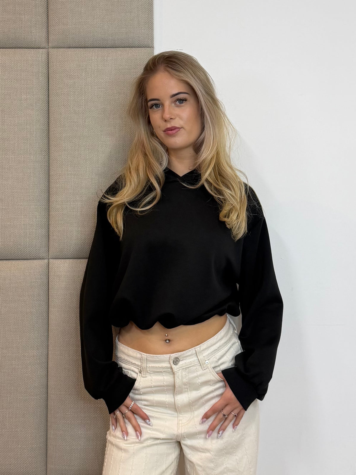 Robine Capuchon Sweater - Zwart